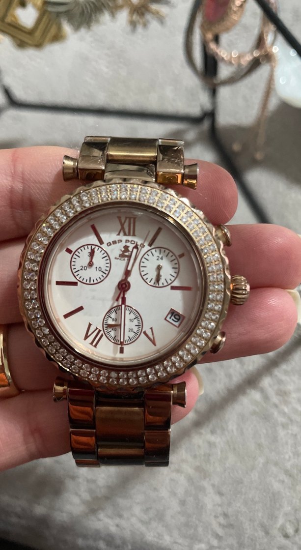 Işıltılı Altın Kadın Kol Saati Orjinal ürün - Görsel 5