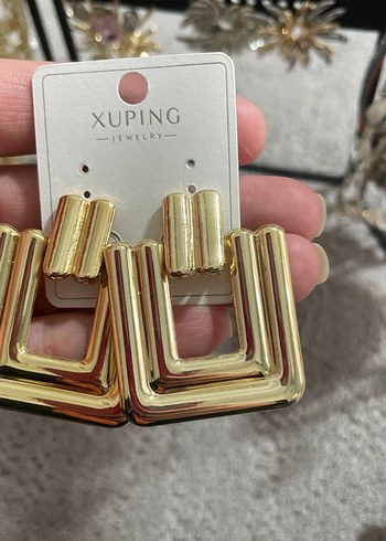 Xuping Mini Altın Renkli Tokalı Küpeler - Görsel 2