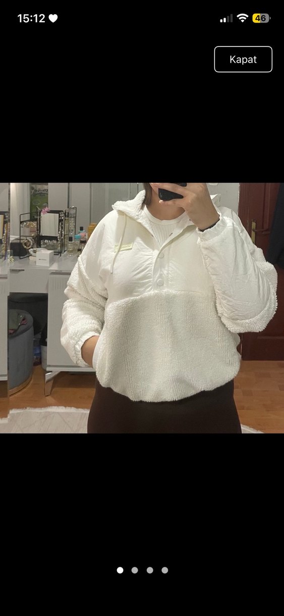 Beyaz Düğmeli Yüksek Yakalı Kadın Ceket - Görsel 2