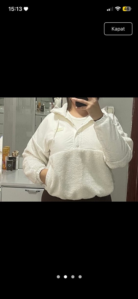 Beyaz Düğmeli Yüksek Yakalı Kadın Ceket - Görsel 3