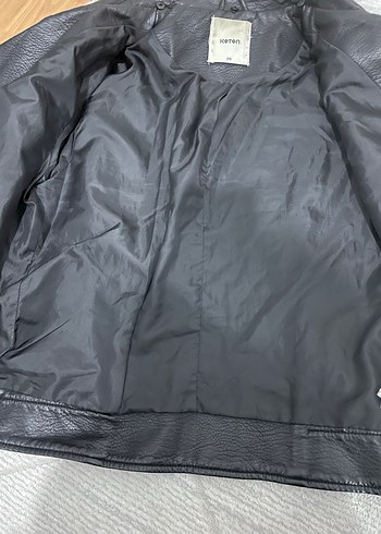 Siyah Deri Biker Ceket Kadın - Görsel 4