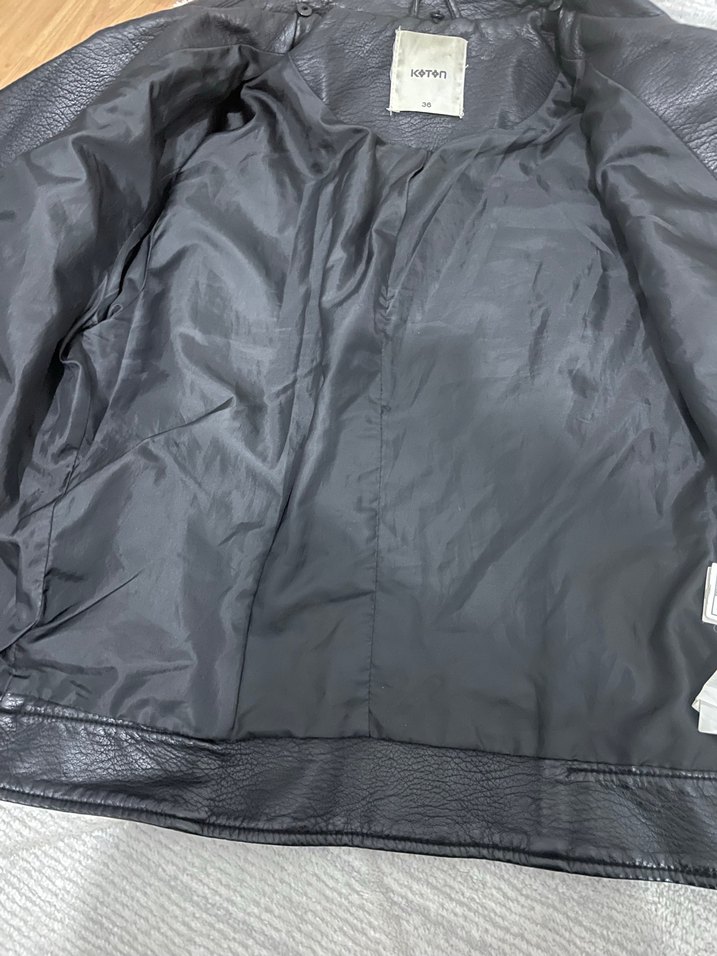 Siyah Deri Biker Ceket Kadın - Görsel 4