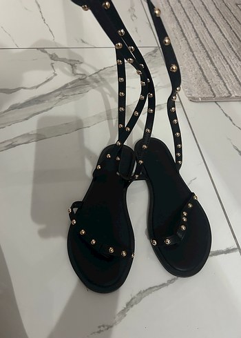 Siyah Yılan Desenli Tokalı Kadın Sandalet - Görsel 3