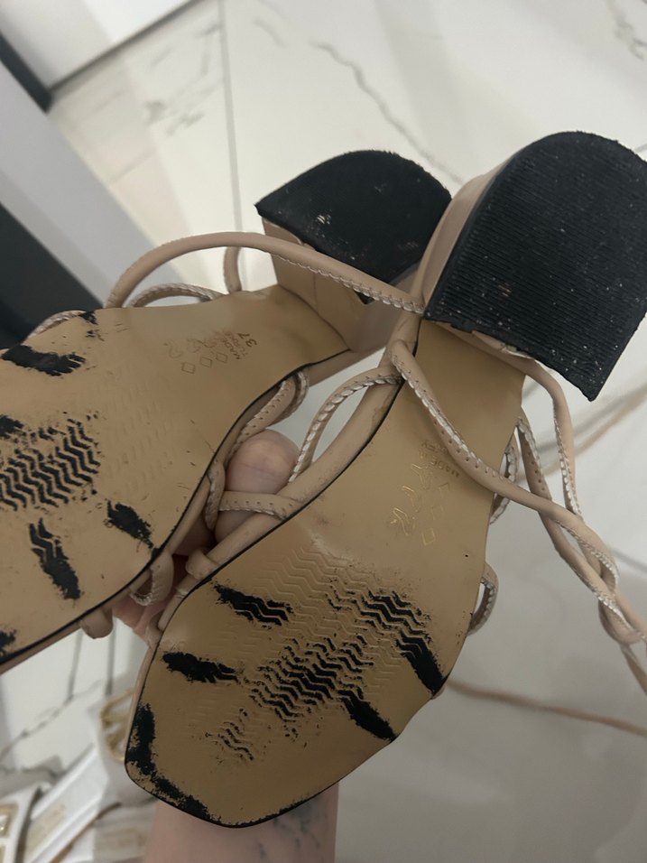 Bej Minimalist Kadın Blok Topuklu Sandalet - Görsel 3