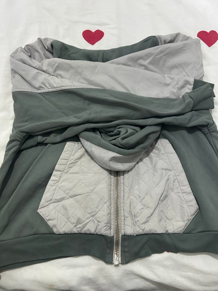 Gri Kapüşonlu Fermuarlı Kadın Ceket - Görsel 3