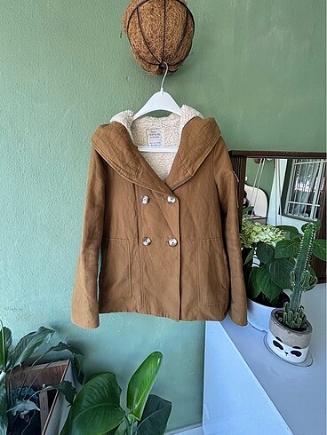 Zara içi kürklü mont