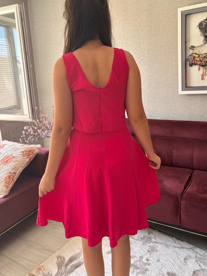 Pembe  v sırt dekolteli Kolsuz elbise - Görsel 2