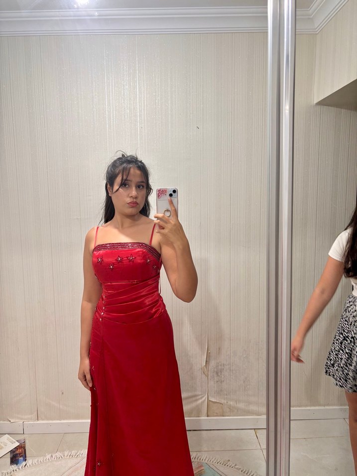 Parıltılı Kırmızı Straplez Midi Elbise - Görsel 5