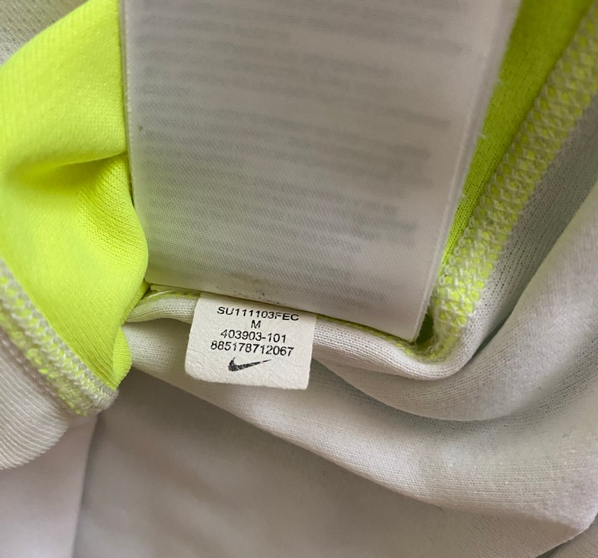 Nike Beyaz Neon Detaylı Spor Erkek Tişörtü - Görsel 5