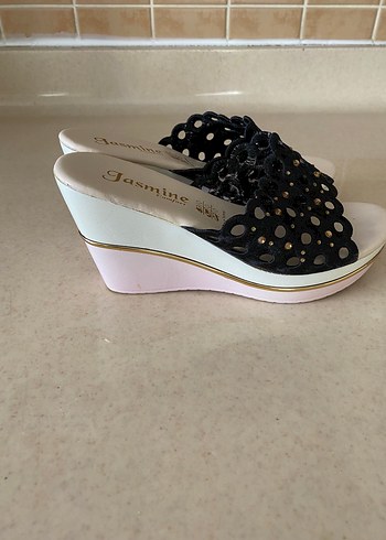 Jasmine Beyaz Payetli Dolgu Topuk Terlik - Görsel 3