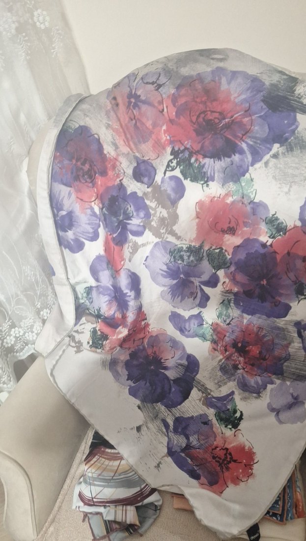 4 farklı eşarp. - Görsel 3