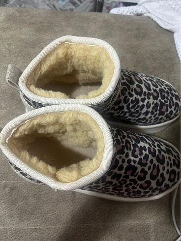 37 Beden Leoparlı ugg