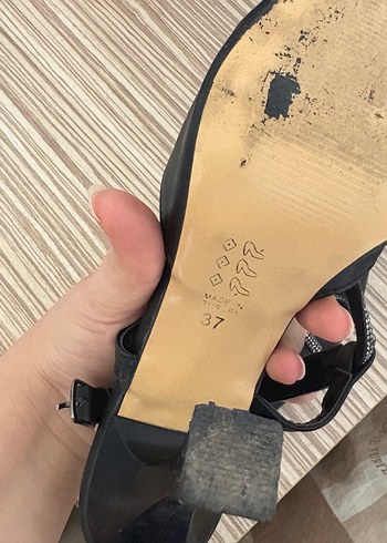 Siyah Parlak Yılan Desenli Stiletto Topuklu - Görsel 3