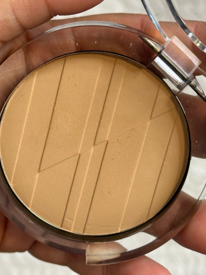 GOLDEN ROSE Bej Pudra Gri Kapağa Sahip - Görsel 4