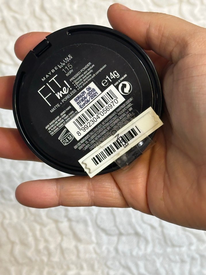 Maybelline Fit Me Mat Pudra 115 Açık Bej - Görsel 3