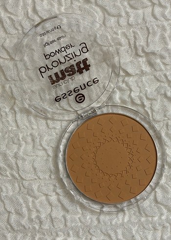 Essence Mat Bronzlaştırıcı Pudra Açık Ten - Görsel 3