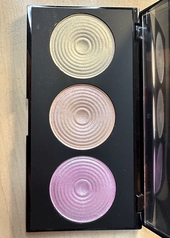 Revolution Aydınlatıcı Paleti - Açık Ton - Görsel 7