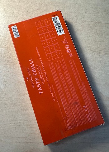 I Heart Revolution Kırmızı Parlak Göz Farı Paleti - Görsel 2