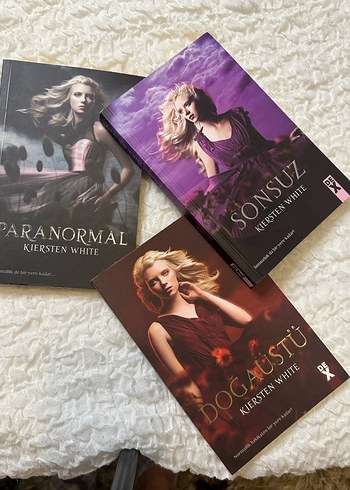 Kiersten White Üçlü Kitap Seti - Görsel 2
