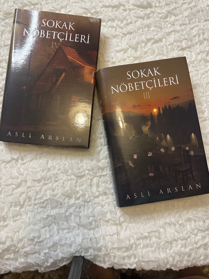 CİLTLİDİR Aslı Arslan - Sokak Nöbetçileri 4 Kitap Seti - Görsel 3