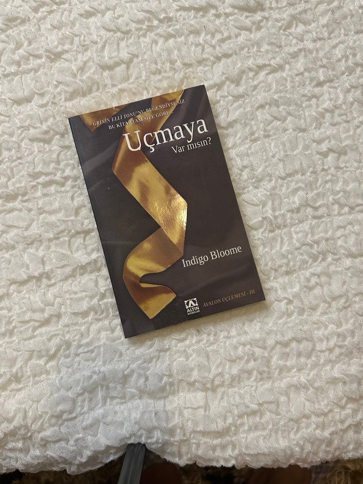 Indigo Bloome Üç Kitap Seti - Oyuna, Uçmamaya, Hissetmeye - Görsel 5