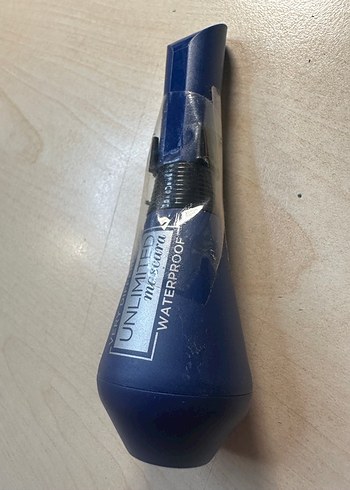 Suya Dayanıklı Koyu Mavi Maskara - Görsel 3