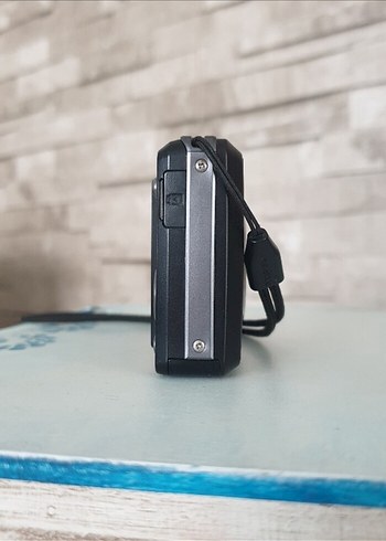 Beden Renk Samsung 10.2 MP Dijital Siyah Fotoğraf Makinesi ve Kılıfı