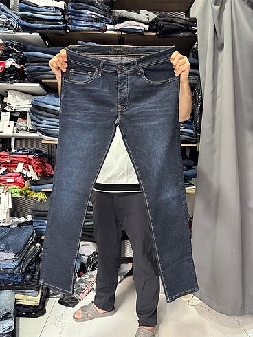 TOM FORD JEANS