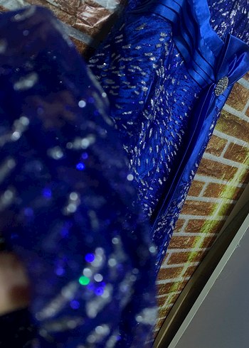 Mavi İşlemeli Uzun Drapeli Abiye Elbise - Görsel 2