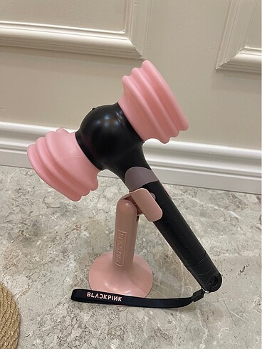 BLACKPINK lightstick version 2 with Bluetooth