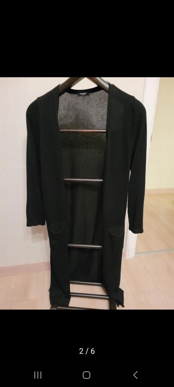 Uzun Siyah Düğmeli Kadın Hırka - Görsel 2
