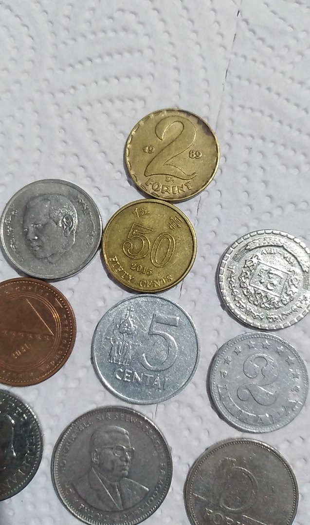 Vintage Çok Renkli Retro Madeni Paralar - Görsel 3