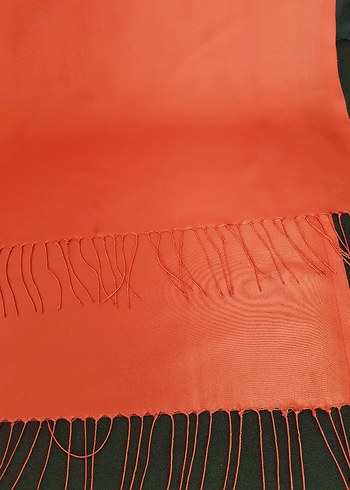 Karaca Kırmızı Püsküllü Karaca Şal