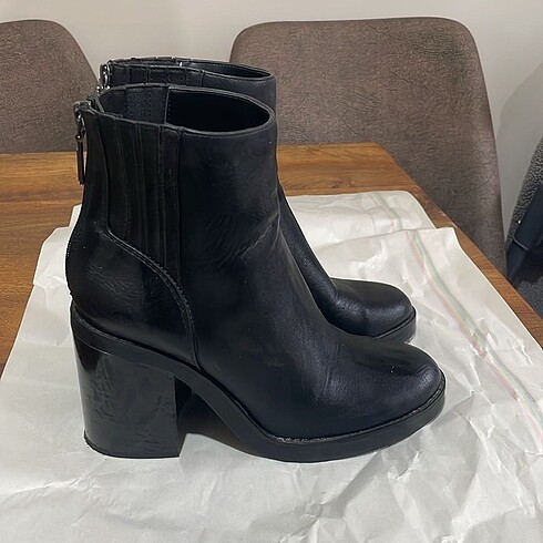 Bershka deri bot