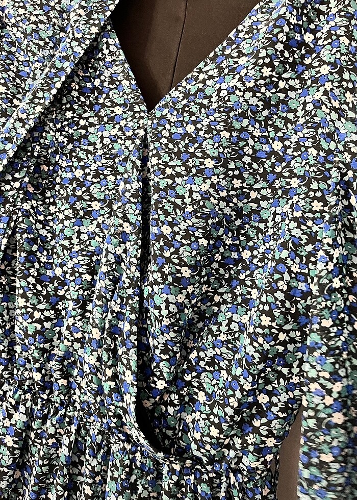 Mavi desenli elbise dize kadar - Görsel 5