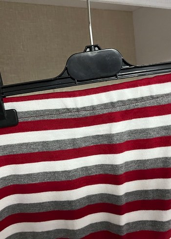 Çizgili Kırmızı-Gri Midi Kadın Etek - Görsel 2