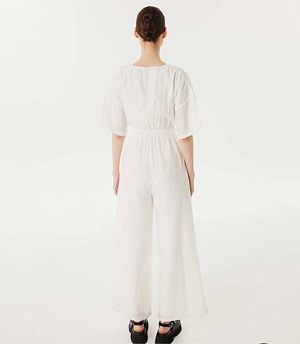 Twist Twist cut-out tulum