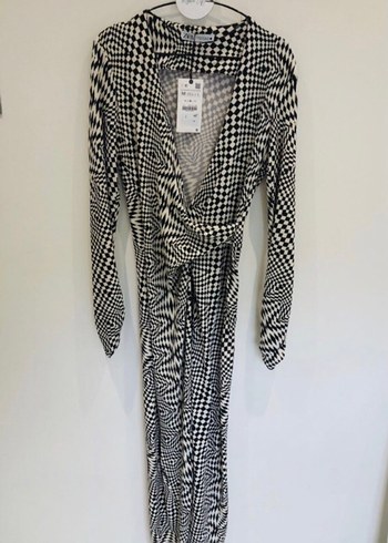 Zebra Desenli Uzun V Yakalı Drapeli Elbise - Görsel 3