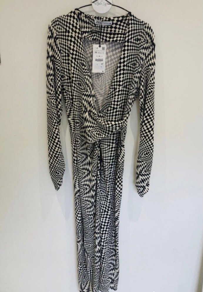 Zebra Desenli Uzun V Yakalı Drapeli Elbise - Görsel 3