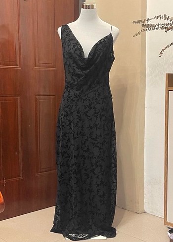 Siyah Yılan Desenli Uzun V Yaka Elbise - Görsel 3