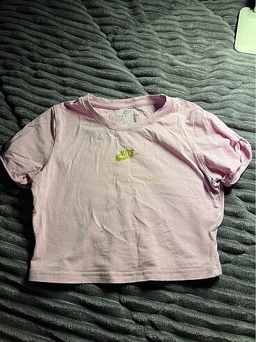 nike crop