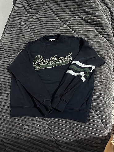 subdued sweat
