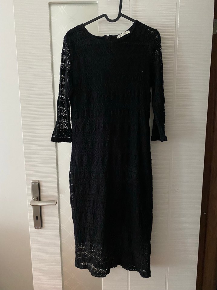 Dantel Detaylı Siyah Uzun Kollu Triko Elbise - Görsel 2