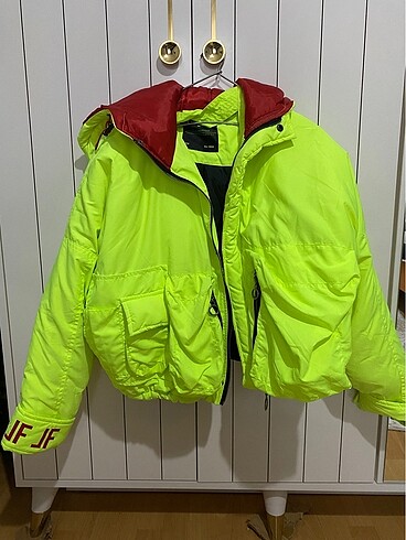 Orijinal Lusifer Crop Mont