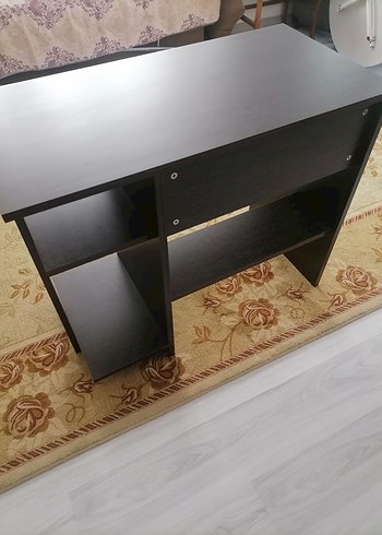 Bilgisayar ve çalışma masası - Görsel 4