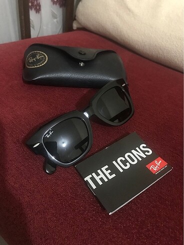 Ray ban