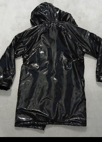 Parlak Siyah kadın yağmurluk - Görsel 3