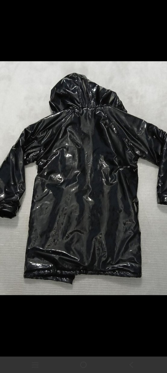 Parlak Siyah kadın yağmurluk - Görsel 3