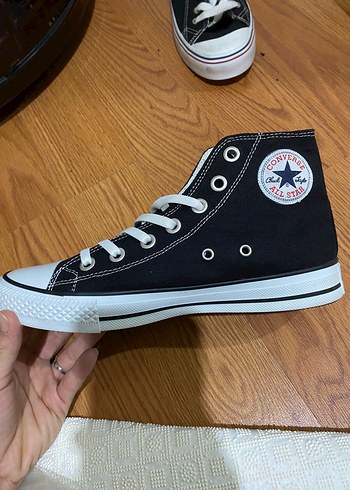 Converse ürünü