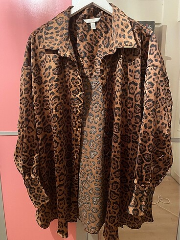 Leopar gömlek